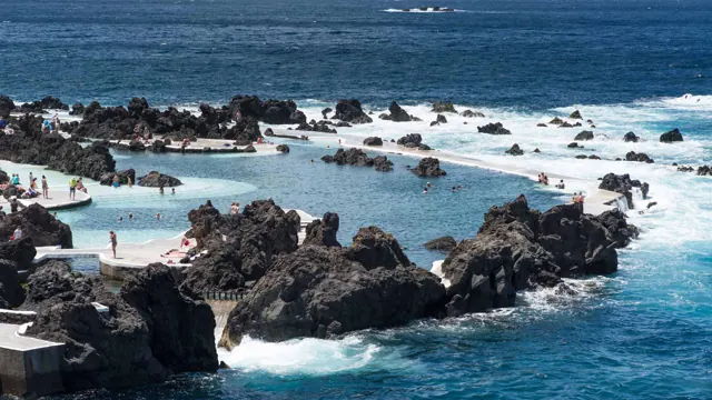 Piscines de lave de Porto Moniz